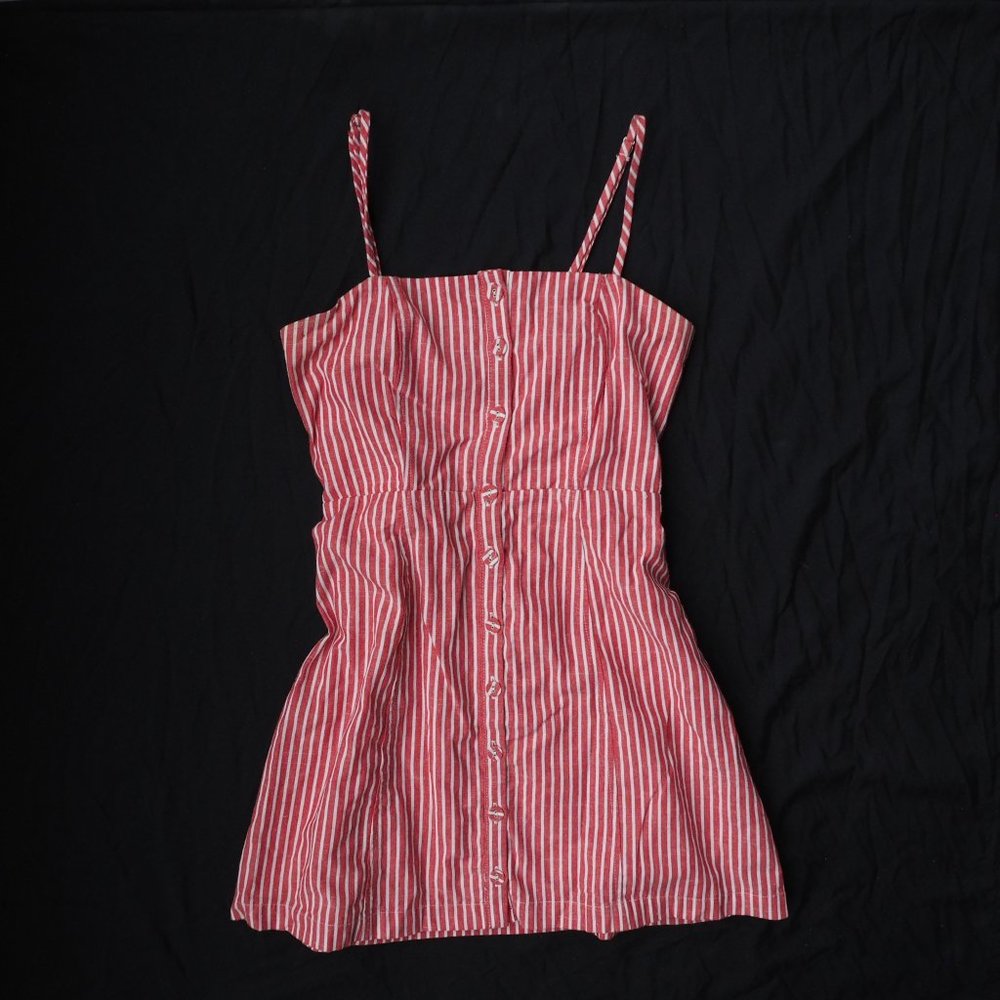 Buttoned Dress with Ruched Back